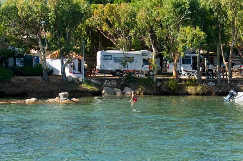 Camping Baia Saraceno Hotel Palau Kültér fotó