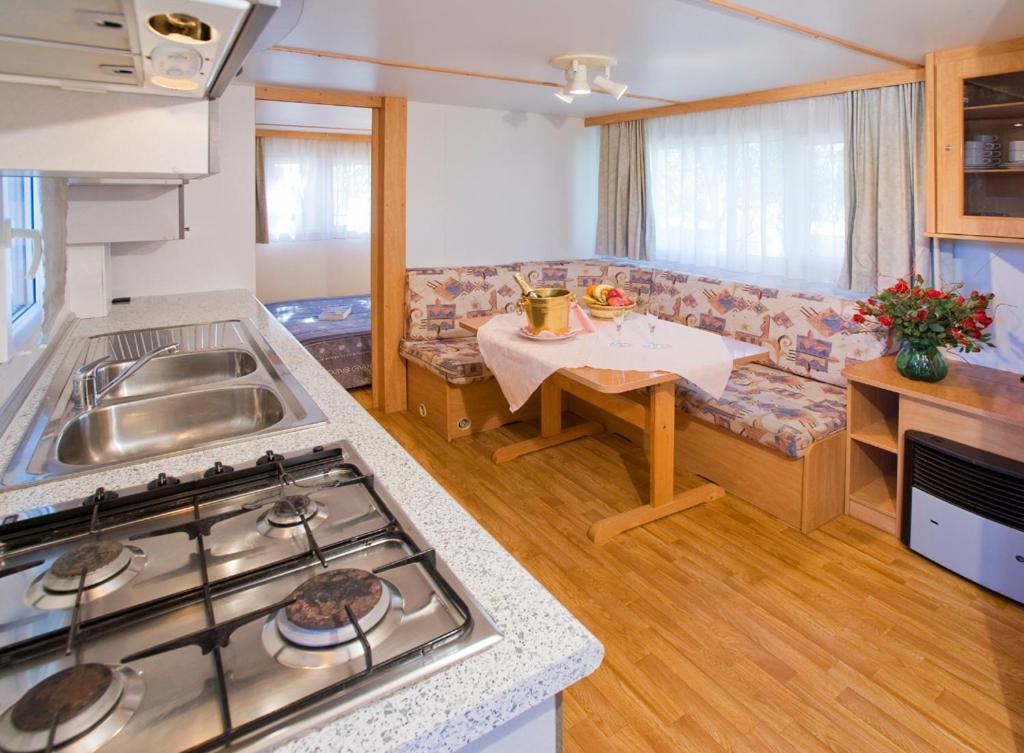 Camping Baia Saraceno Hotel Palau Szoba fotó
